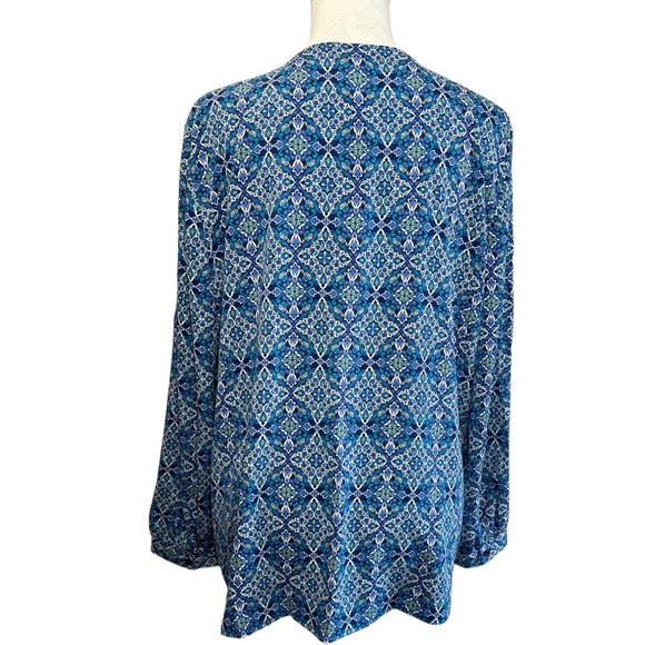 NWT Chico’s blue medallion print draped flounce front blouse size large - Picture 11 of 16